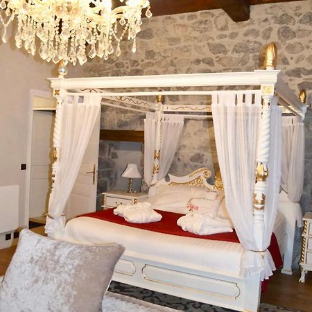 Chateau De La Rive - Suite Prestige - Chambre 2 Personnes Cruet Exterior foto