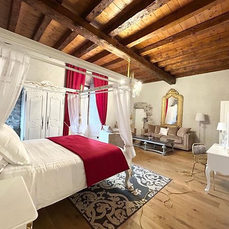 Chateau De La Rive - Suite Prestige - Chambre 2 Personnes Cruet Exterior foto