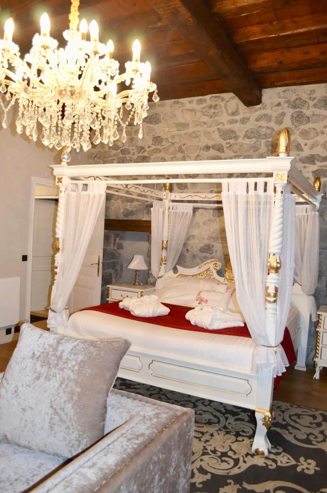 Chateau De La Rive - Suite Prestige - Chambre 2 Personnes Cruet Exterior foto