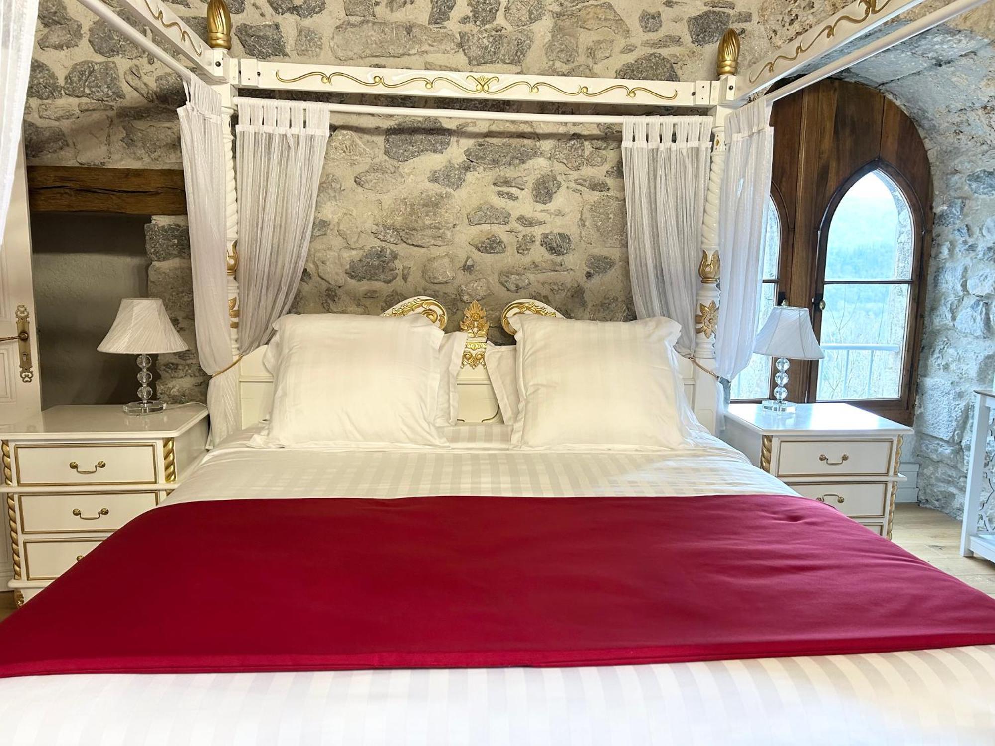 Chateau De La Rive - Suite Prestige - Chambre 2 Personnes Cruet Exterior foto